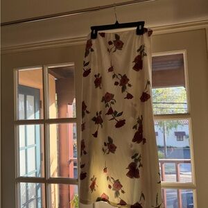 Lucy Paris Cream Midi Skirt with Red Rose Print size small